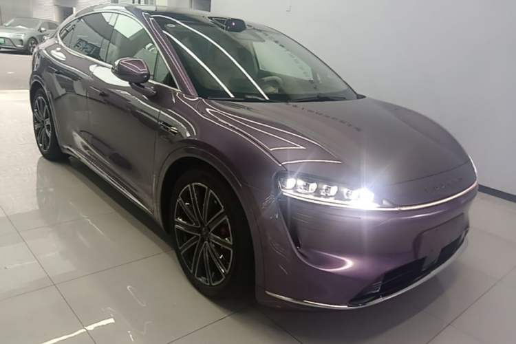 Used Hima Luxeed R7 2025 Extended-Range 331km Ultra Front Right 45 Deg