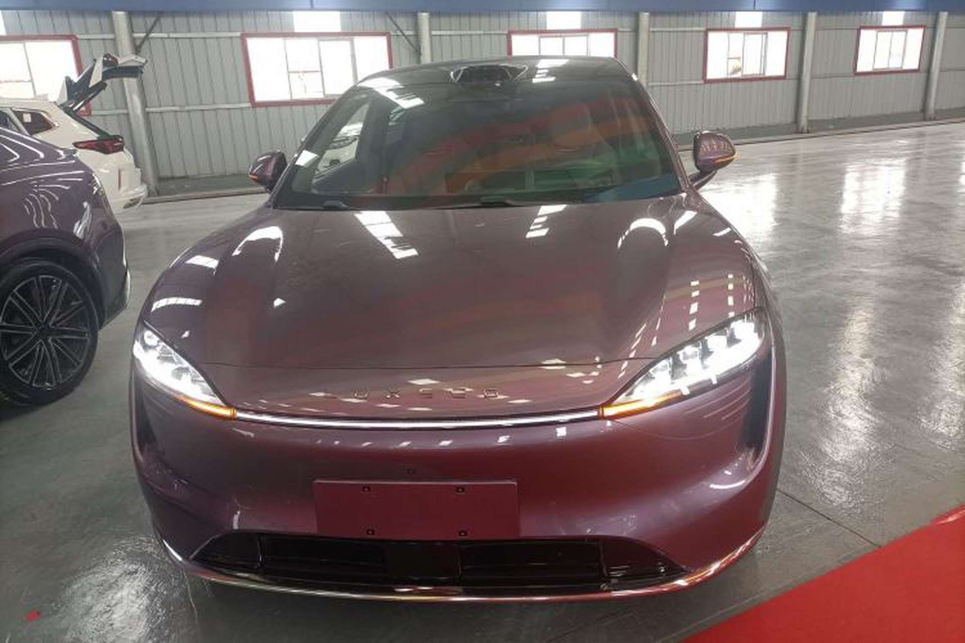 Used Hima Luxeed R7 2025 Extended-Range 331km Ultra Front