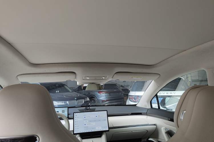 Used Hima Luxeed R7 2025 Extended-Range 331km Ultra Headliner