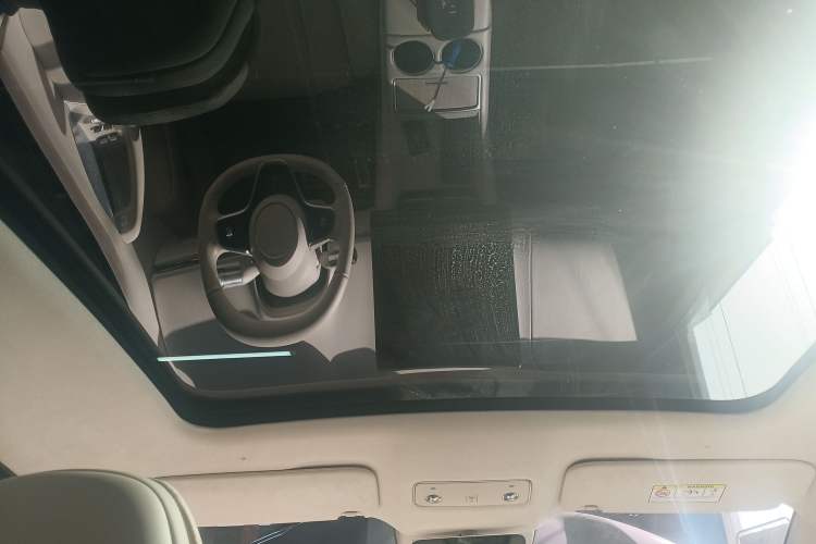 Used Hima Luxeed R7 2025 Range-Extended Version 251 km Max Headliner