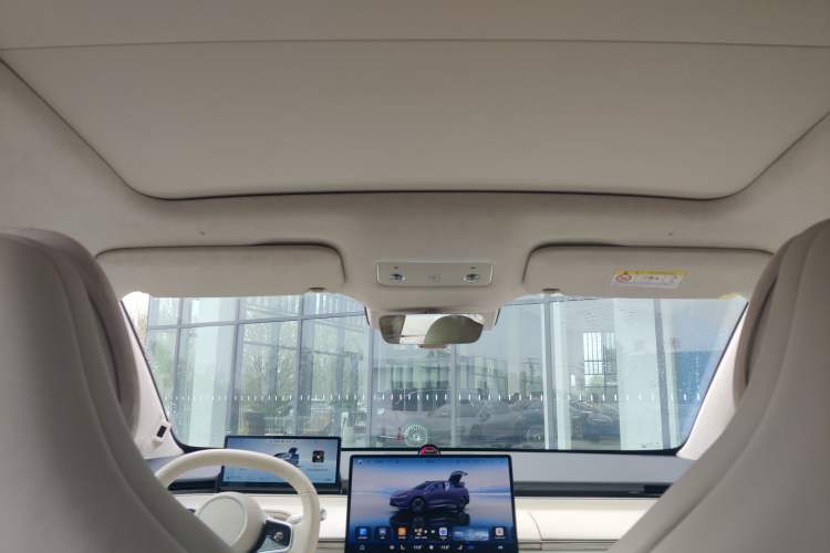 Used Hima Luxeed R7 2025 Extended-Range 331km Ultra Headliner