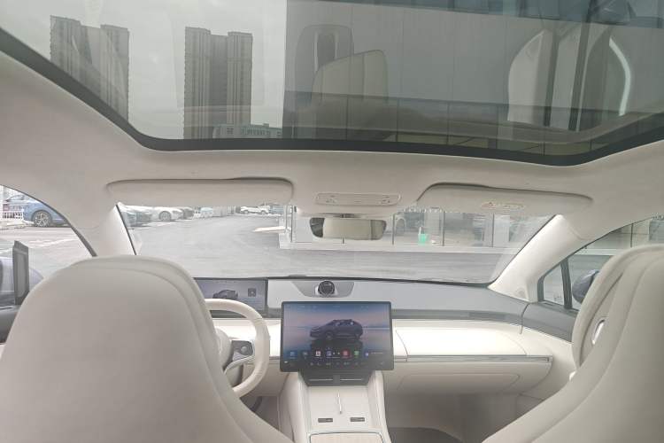 Used Hima Luxeed R7 2025 Range-Extended Version 251 km Max Headliner
