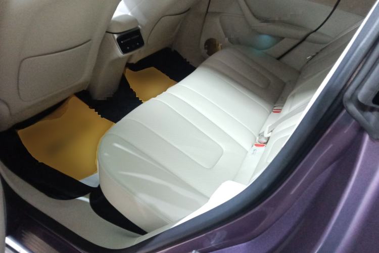 Used Hima Luxeed R7 2025 Range-Extended Version 251 km Max Interior 4
