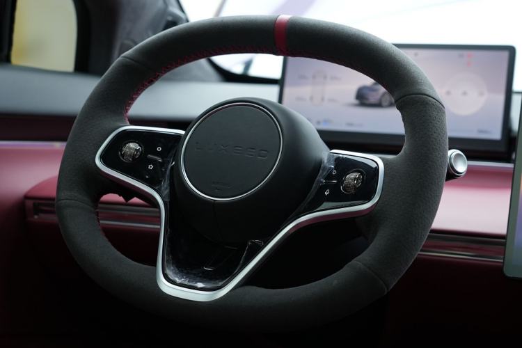 Used Hima Luxeed R7 2025 Extended-Range 331km Ultra Interior 6
