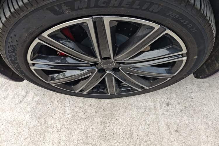 Used Hima Luxeed R7 2025 Extended-Range 331km Ultra Left Front Wheel Hub