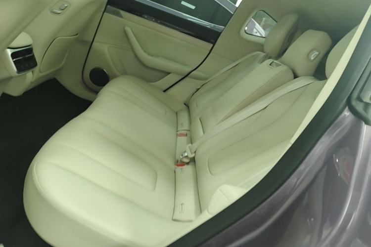 Used Hima Luxeed R7 2025 Extended-Range 331km Ultra Left Rear Seat