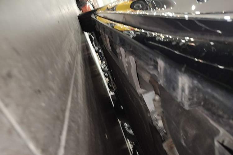Used Hima Luxeed R7 2025 Range-Extended Version 251 km Max Left Side Sill