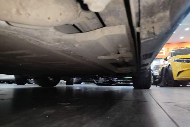 Used Hima Luxeed R7 2025 Range-Extended Version 251 km Max Left Side Sill