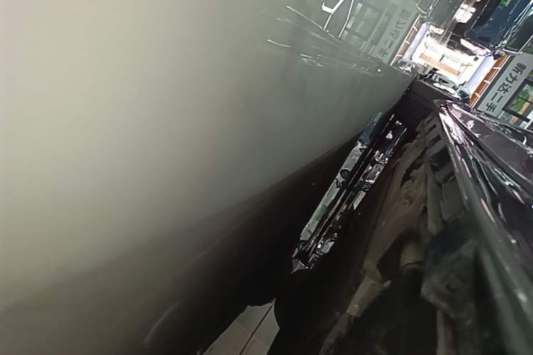 Used Hima Luxeed R7 2025 Range-Extended Version 251 km Max Left Side Sill