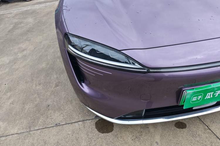 Used Hima Luxeed R7 2025 Extended-Range 331km Ultra Right Front Headlight