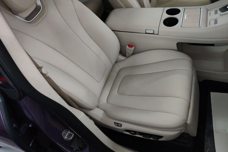 Used Hima Luxeed R7 2025 Extended-Range 331km Ultra Right Front Seat