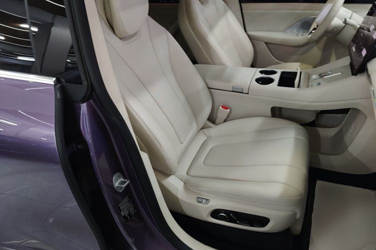 Used Hima Luxeed R7 2025 Extended-Range 331km Ultra Right Front Seat