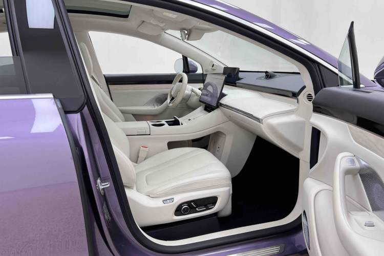 Used Hima Luxeed R7 2025 Extended-Range 331km Ultra Right Front Seat