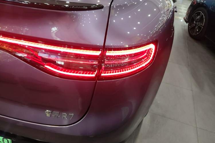 Used Hima Luxeed R7 2025 Range-Extended Version 251 km Max Right Rear Taillight