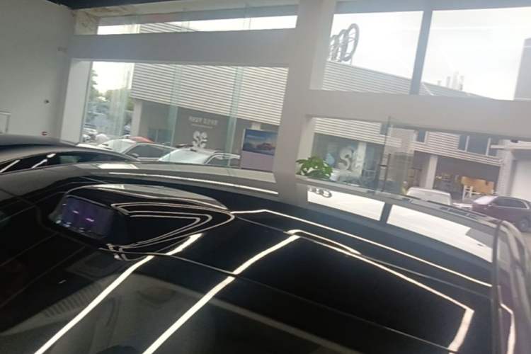 Used Hima Luxeed R7 2025 Extended-Range 331km Ultra Roof