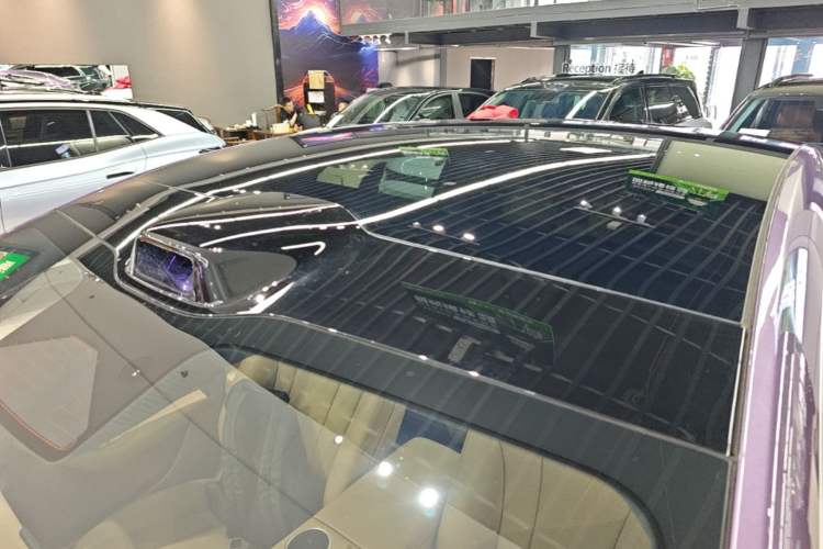 Used Hima Luxeed R7 2025 Range-Extended Version 251 km Max Roof