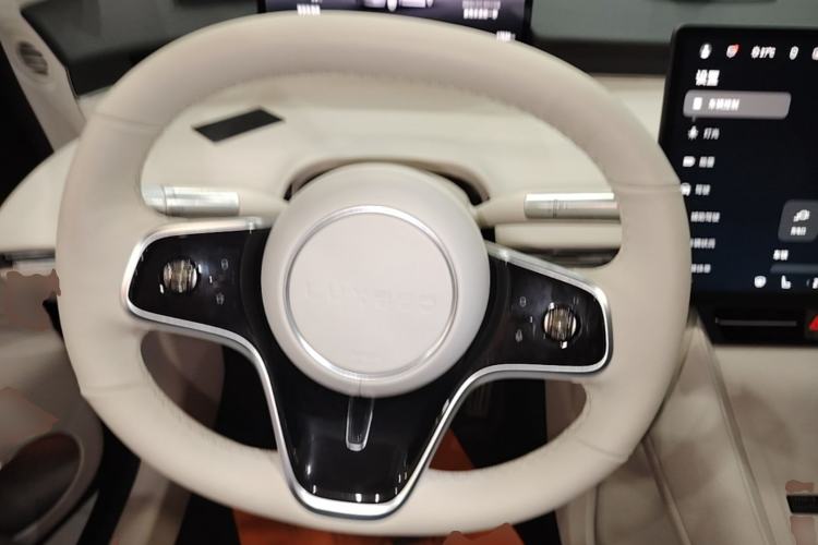 Used Hima Luxeed R7 2025 Range-Extended Version 251 km Max Steering Wheel