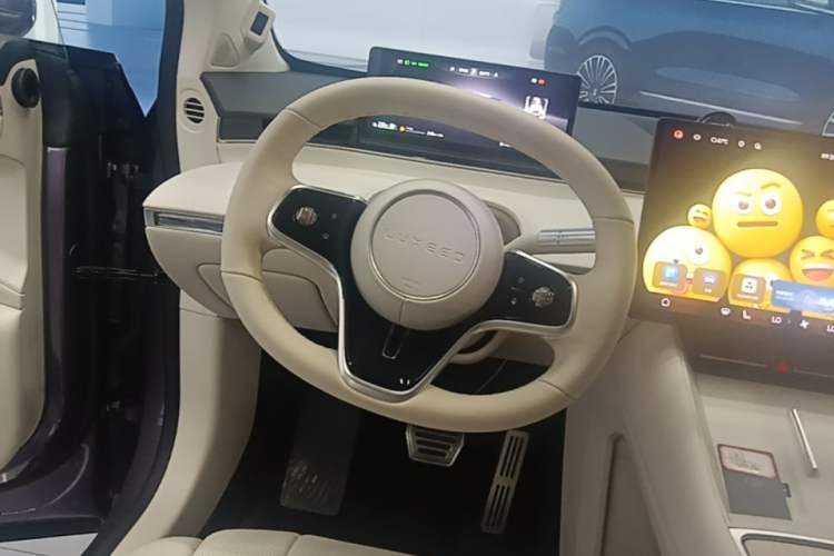 Used Hima Luxeed R7 2025 Extended-Range 331km Ultra Steering Wheel