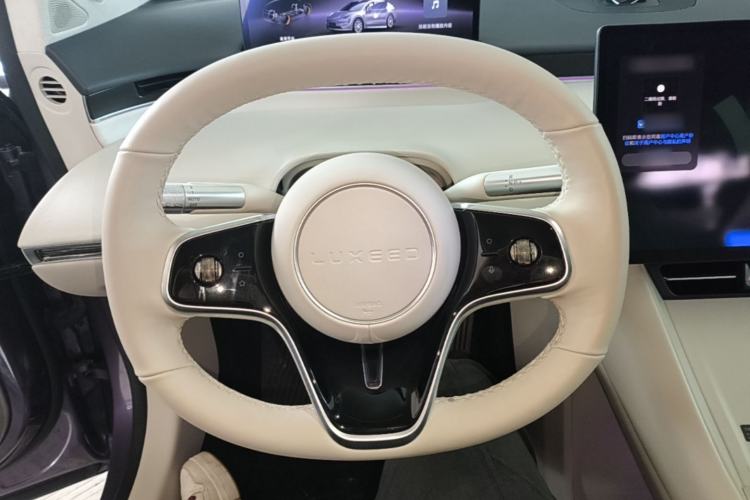 Used Hima Luxeed R7 2025 Range-Extended Version 251 km Max Steering Wheel
