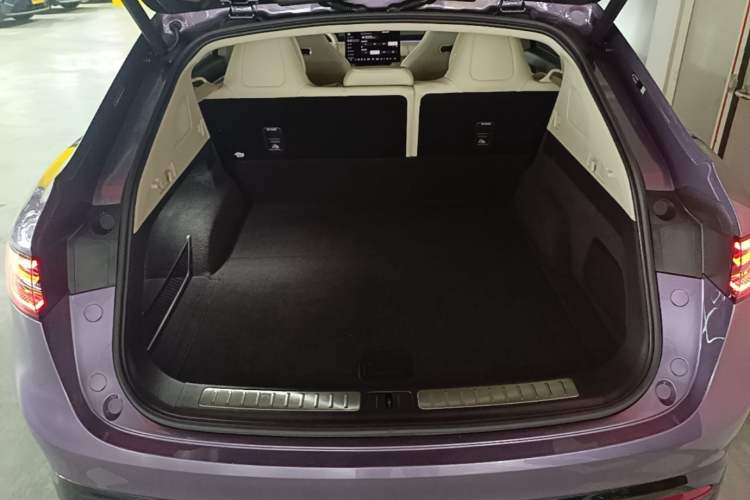 Used Hima Luxeed R7 2025 Extended-Range 331km Ultra Trunk