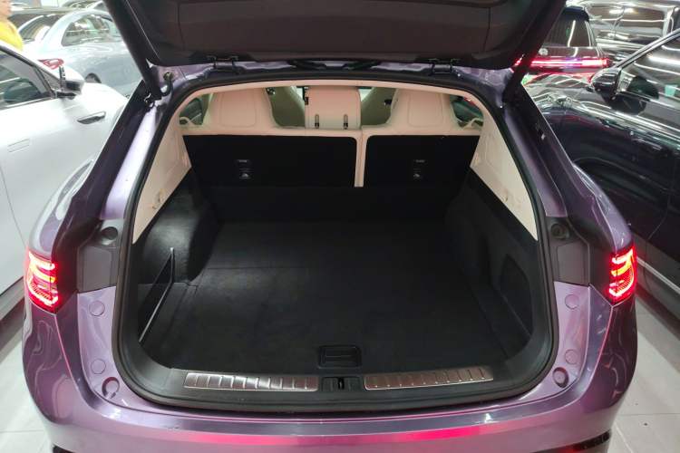 Used Hima Luxeed R7 2025 Extended-Range 331km Ultra Trunk