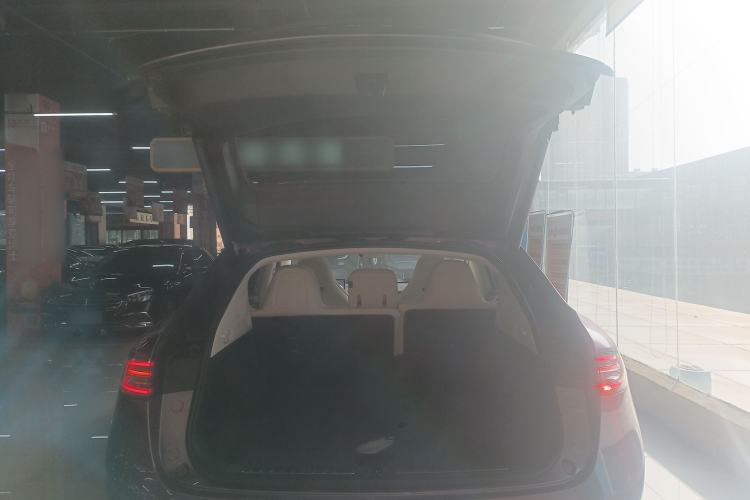 Used Hima Luxeed R7 2025 Range-Extended Version 251 km Max Trunk