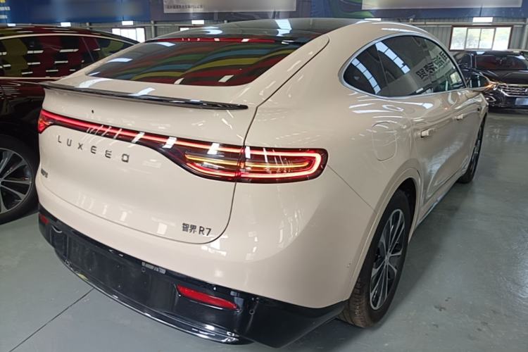 Used Hima Luxeed R7 2025 Range-Extended Version 251 km Max Rear Right 45 Deg