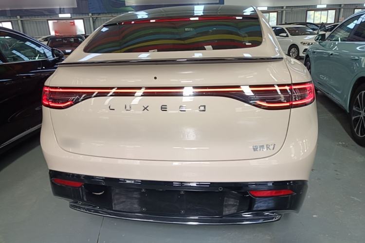 Used Hima Luxeed R7 2025 Range-Extended Version 251 km Max Rear