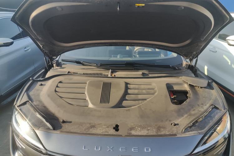 Used Hima Luxeed R7 2025 Range-Extended Version 251 km Max Engine Bay