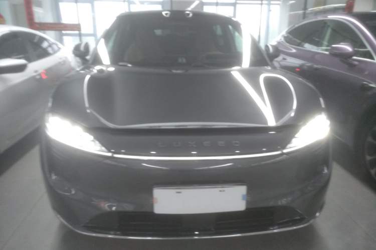 Used Hima Luxeed R7 2025 Range-Extended Version 251 km Max Exterior 1