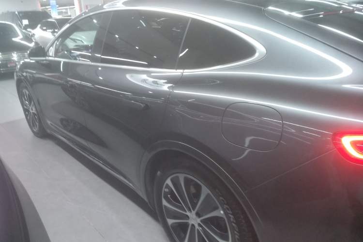 Used Hima Luxeed R7 2025 Range-Extended Version 251 km Max Exterior 3