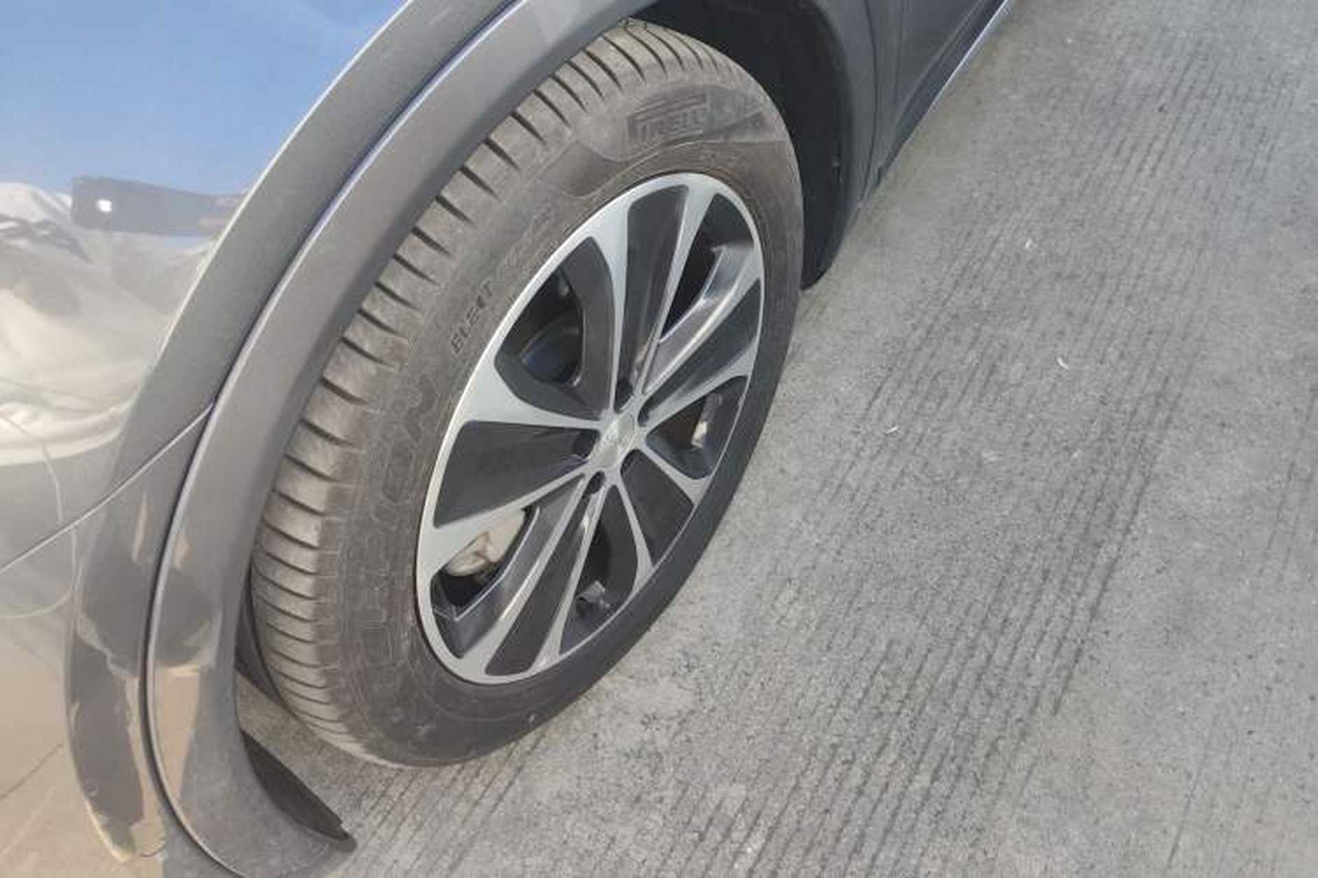 Used Hima Luxeed R7 2025 Range-Extended Version 251 km Max Exterior 7