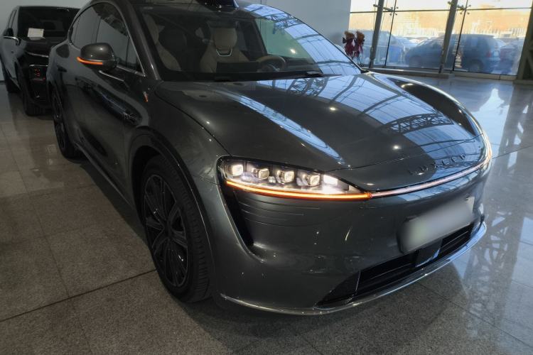 Used Hima Luxeed R7 2025 Extended-Range 331km Ultra Front Right 45 Deg
