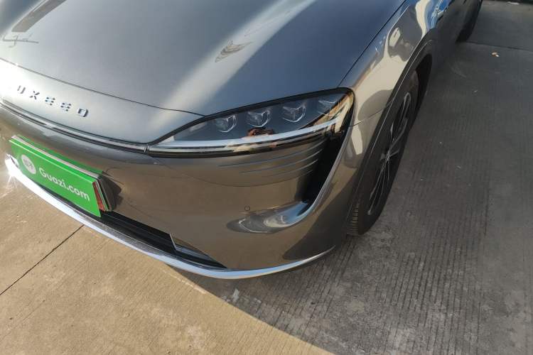 Used Hima Luxeed R7 2025 Range-Extended Version 251 km Max Left Front Headlight