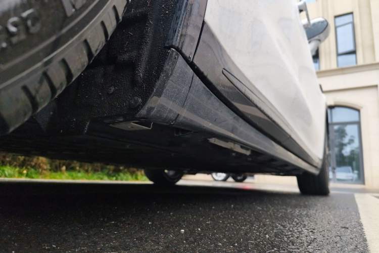 Used Hima Luxeed R7 2025 Extended-Range 331km Ultra Chassis Rear Right