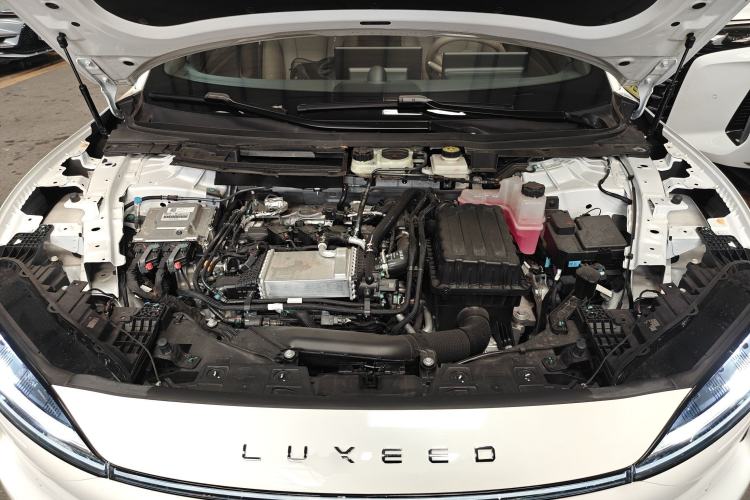 Used Hima Luxeed R7 2025 Range-Extended Version 251 km Max Engine Bay