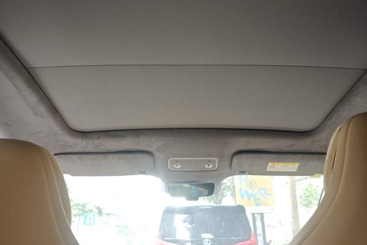 Used Hima Luxeed R7 2025 Range-Extended Version 251 km Max Headliner