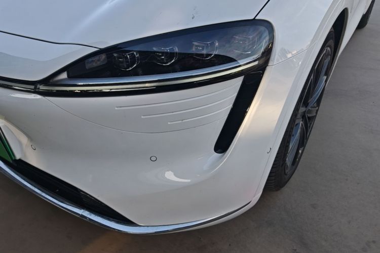 Used Hima Luxeed R7 2025 Range-Extended Version 251 km Max Left Front Headlight