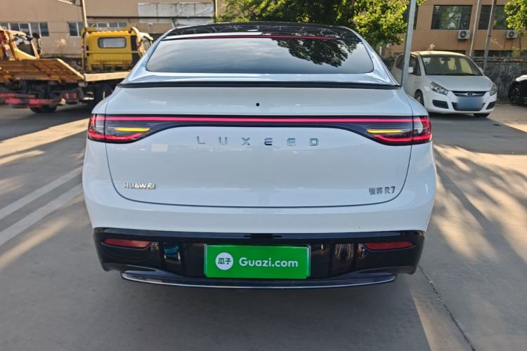 Used Hima Luxeed R7 2025 Range-Extended Version 251 km Max Rear