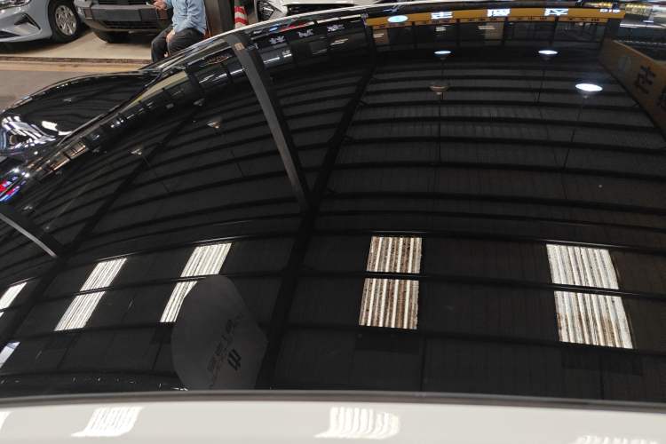 Used Hima Luxeed R7 2025 Range-Extended Version 251 km Max Roof