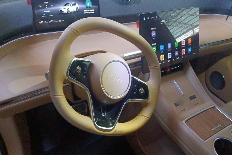 Used Hima Luxeed R7 2025 Extended-Range 251km Pro Steering Wheel