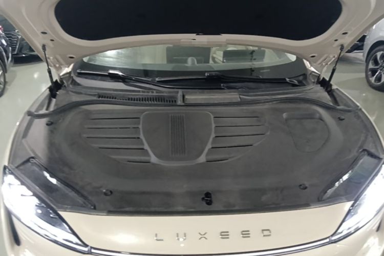 Used Hima Luxeed R7 2025 Range-Extended Version 251 km Max Engine Bay