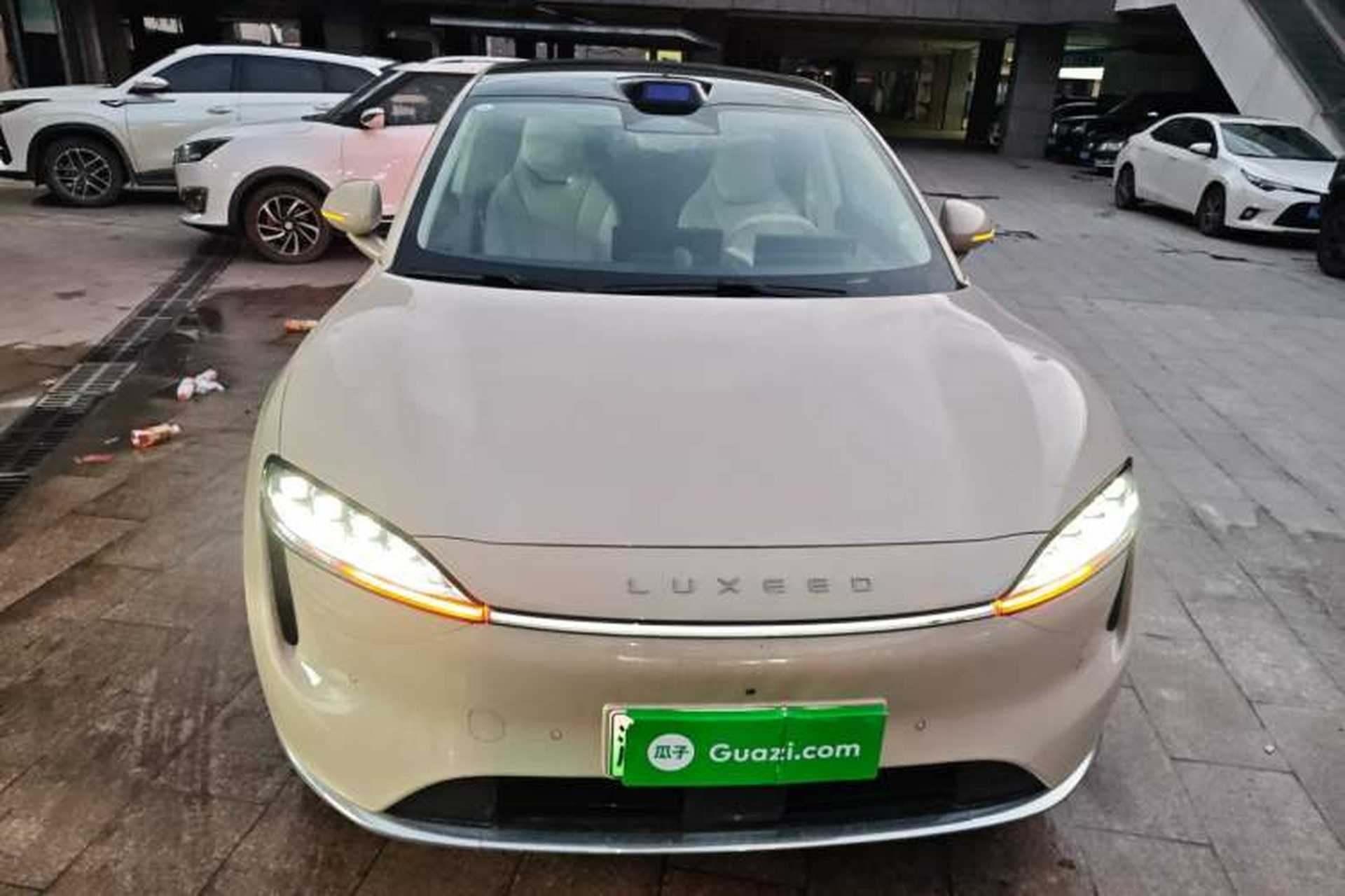 Used Hima Luxeed R7 2025 Range-Extended Version 251 km Max Exterior 1