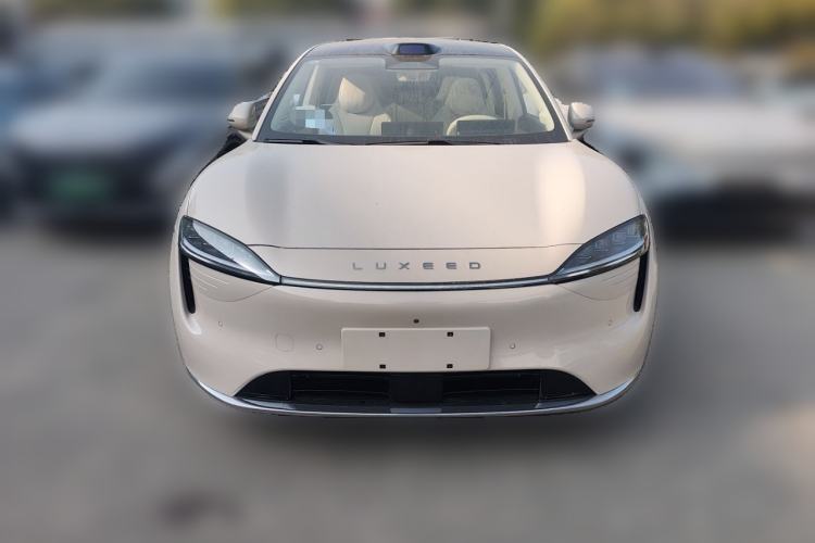 Used Hima Luxeed R7 2025 Range-Extended Version 251 km Max Exterior 1