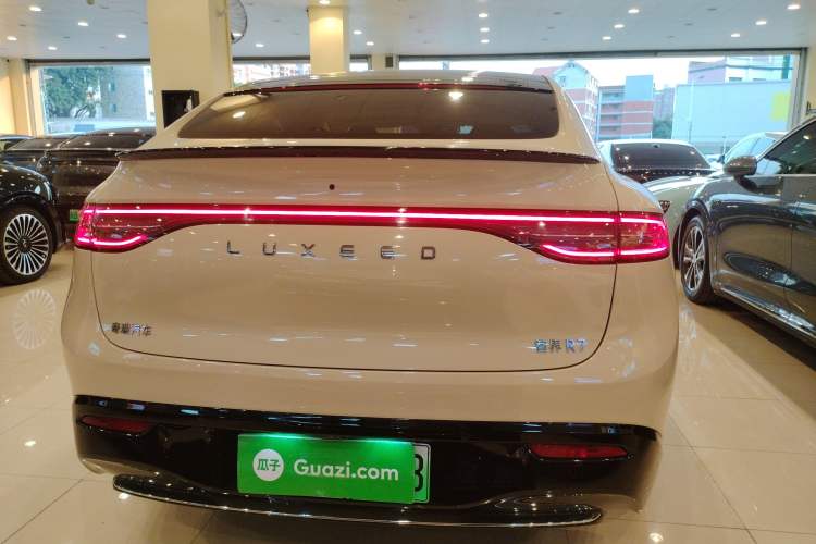 Used Hima Luxeed R7 2025 Range-Extended Version 251 km Max Exterior 4