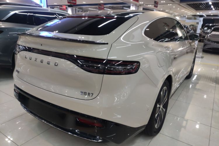 Used Hima Luxeed R7 2025 Range-Extended Version 251 km Max Exterior 5