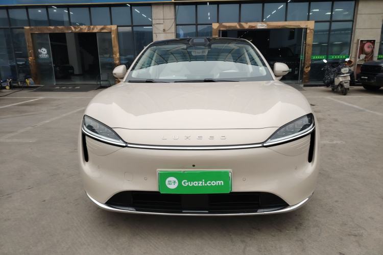 Used Hima Luxeed R7 2025 Range-Extended Version 251 km Max Front