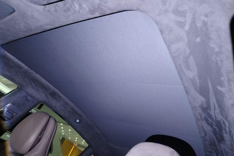 Used Hima Luxeed R7 2025 Range-Extended Version 251 km Max Headliner