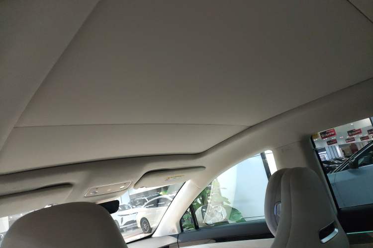 Used Hima Luxeed R7 2025 Range-Extended Version 251 km Max Headliner