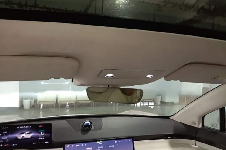 Used Hima Luxeed R7 2025 Range-Extended Version 251 km Max Headliner